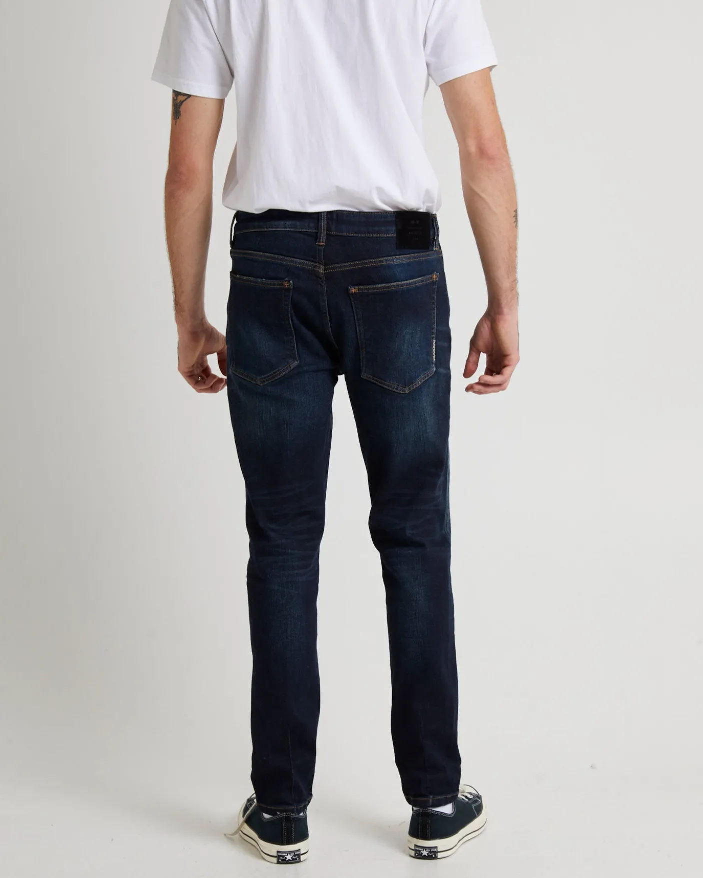 Ray Tapered Lost Denim Jeans
