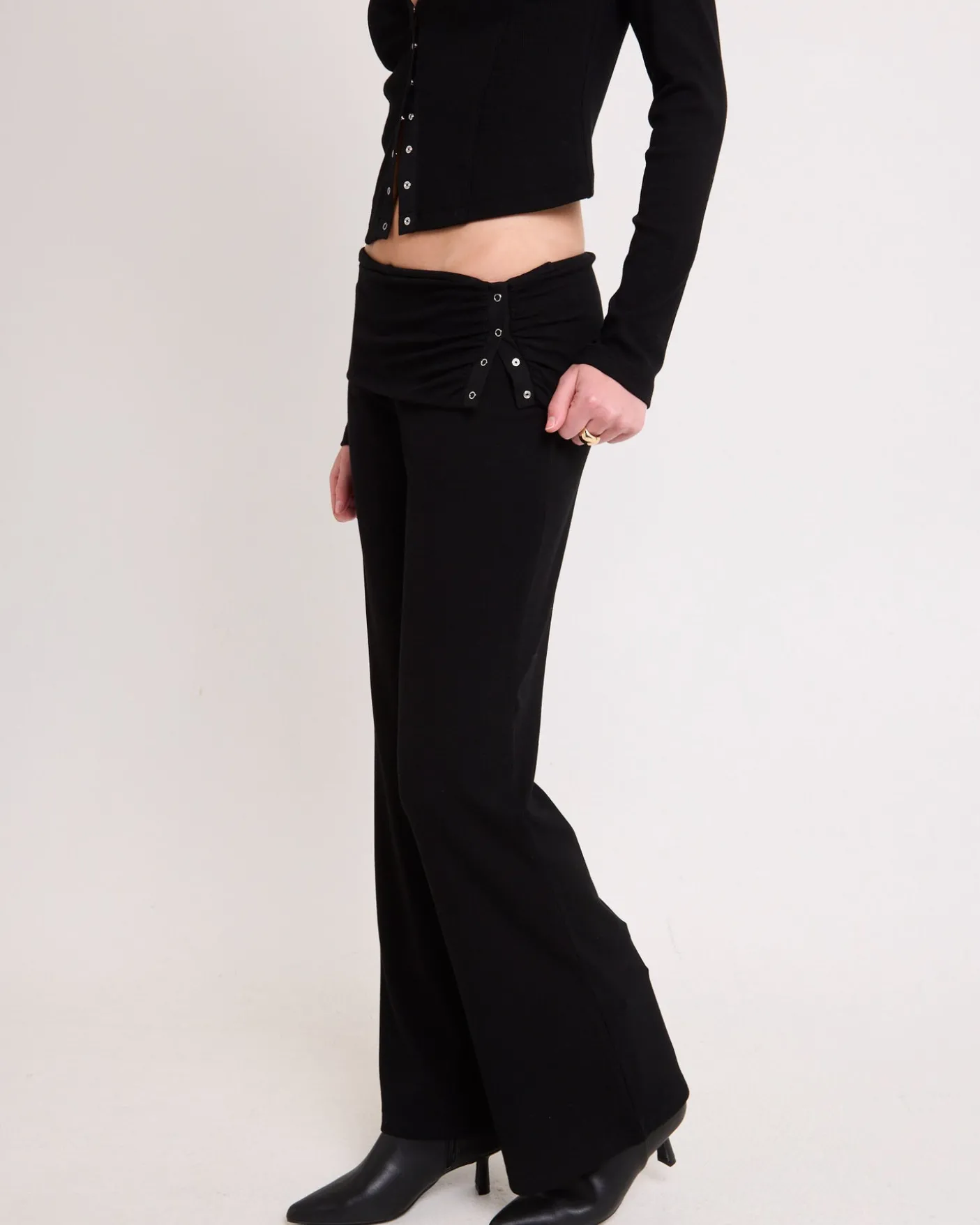 Rib Fold Waist Flare Pants