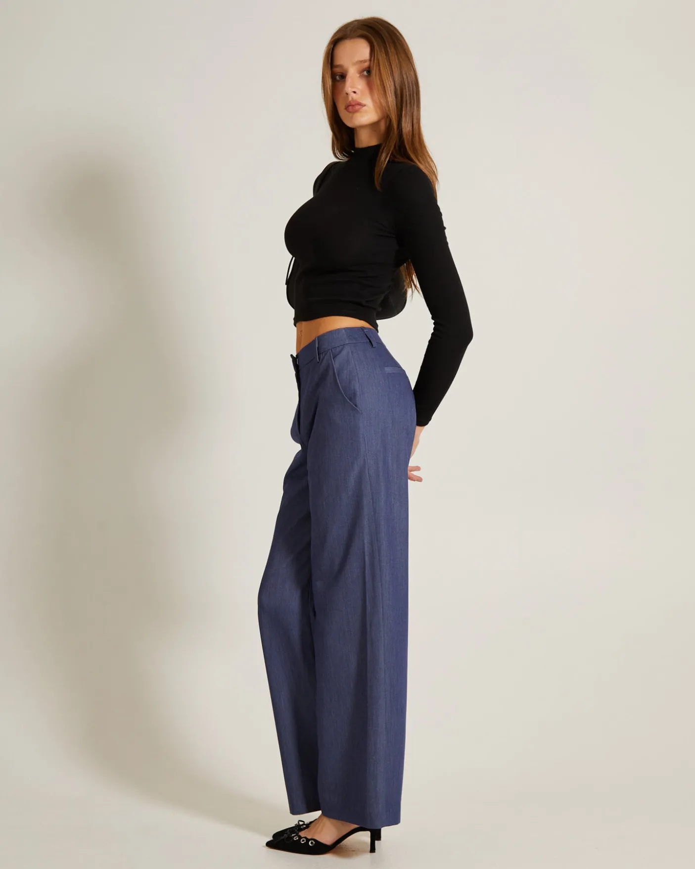 Ribbed Long Sleeve Crop Skivvy