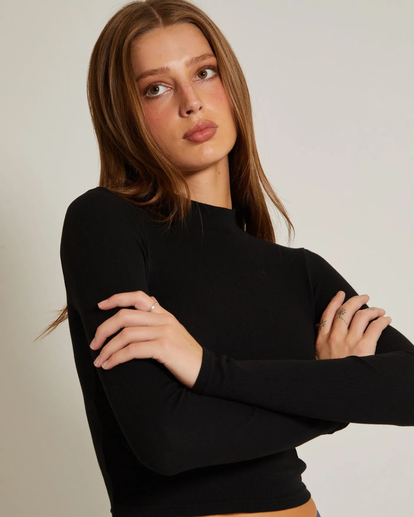 Ribbed Long Sleeve Crop Skivvy