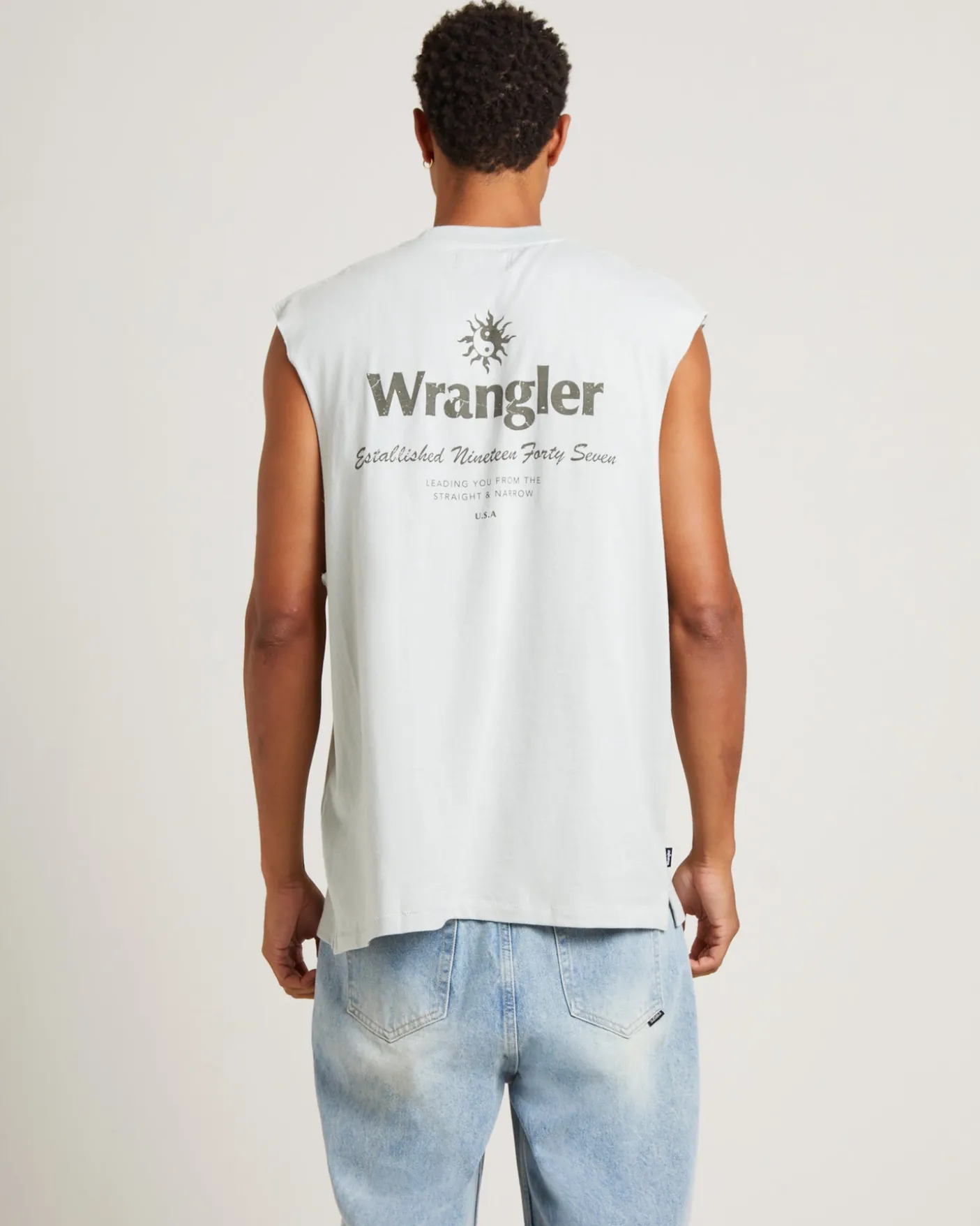 90s Vacay Muscle Tee in Steel Grey