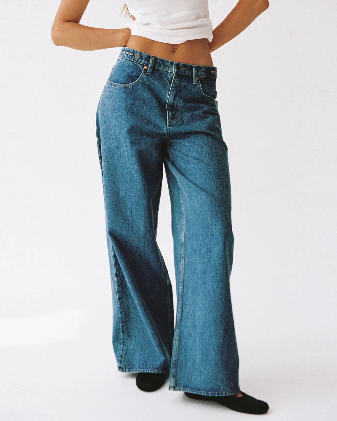 Signature Wide Leg Relaxed Denim Jeans