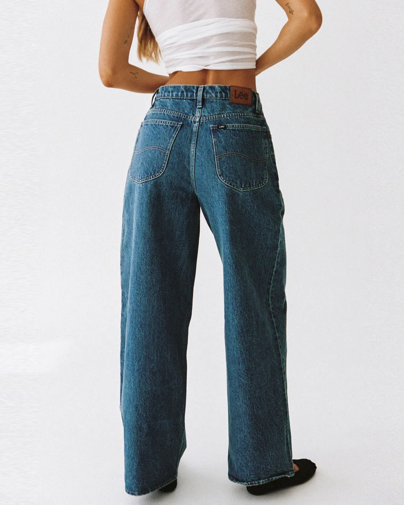 Signature Wide Leg Relaxed Denim Jeans