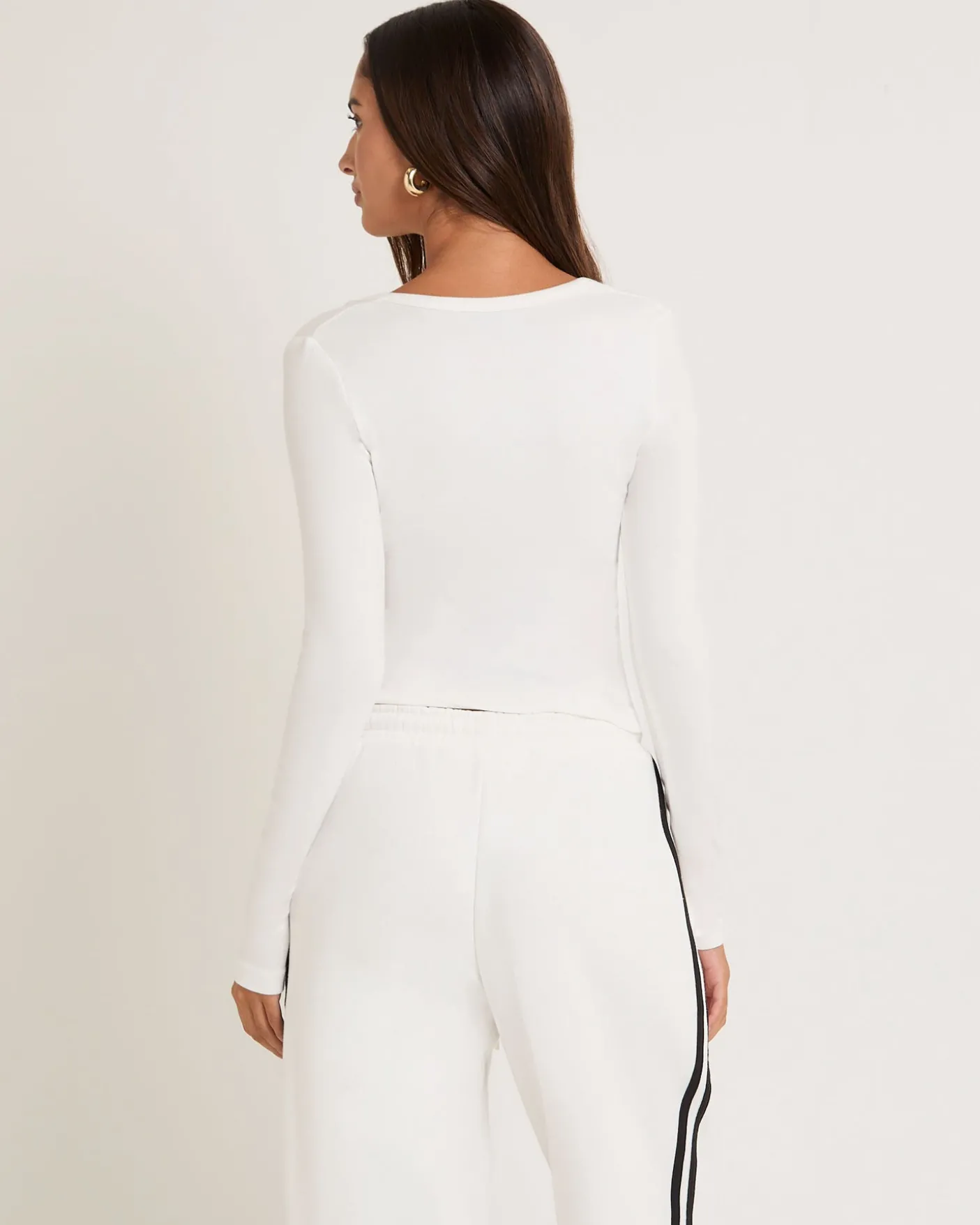 Slinky Scoop Neck Long Sleeve