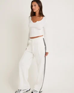 Slinky Scoop Neck Long Sleeve