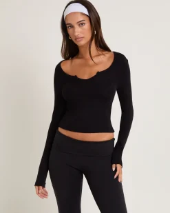 Slinky Scoop Neck Long Sleeve