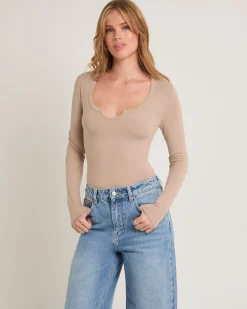Slinky Scoop Neck Long Sleeve