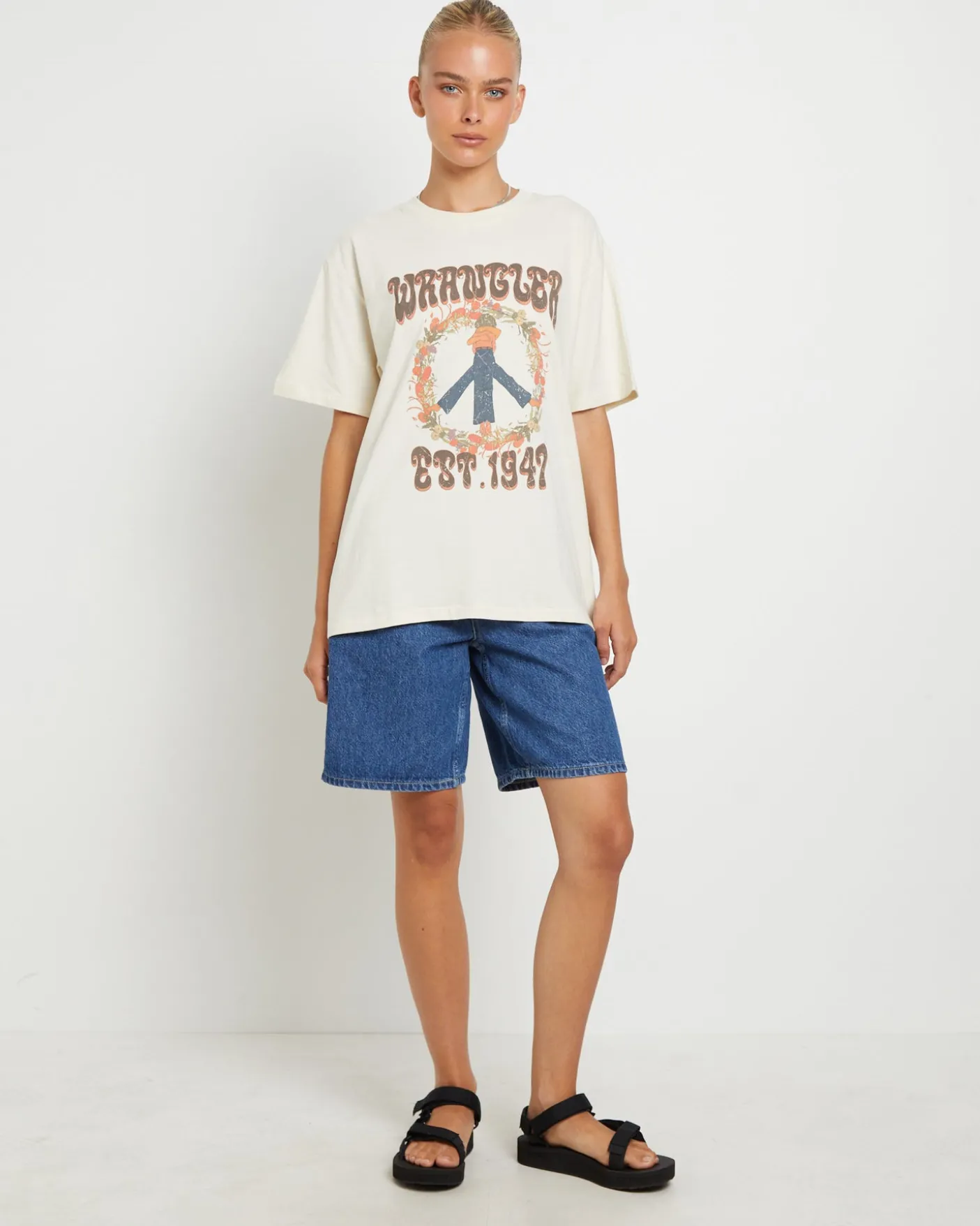 Slouch Short Sleeve T-Shirt in Botanical Love
