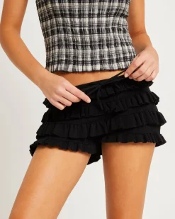 Sweetie Ruffle Knit Hot Shorts