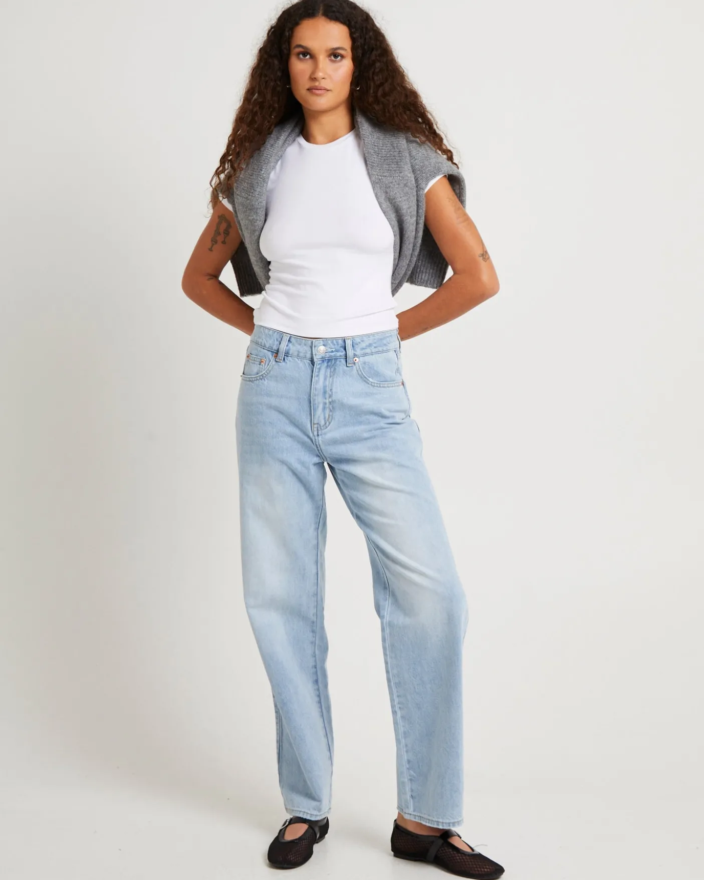 Tayla High Straight Jeans