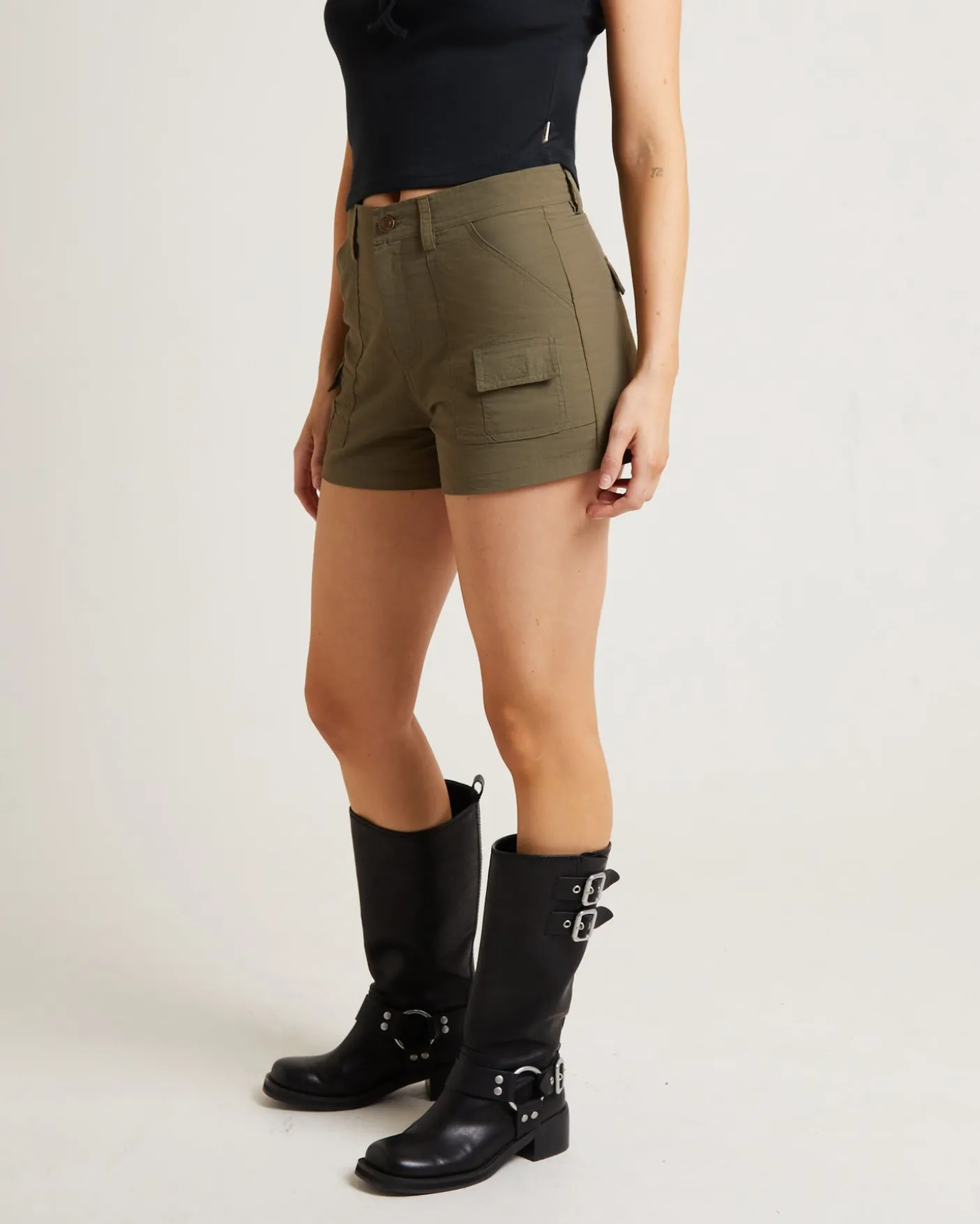 Tech Cargo Shorts in Khaki