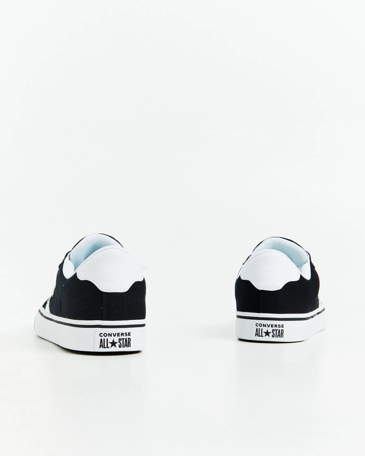 Tobin Canvas Ox Sneakers Black/White